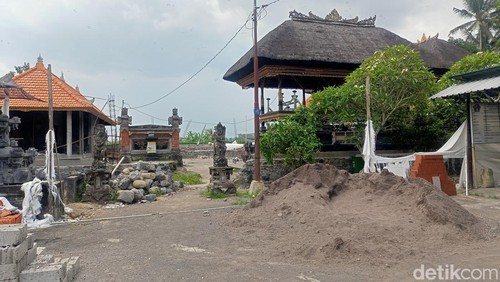 Suasana jaba Pura Desa Adat Kutaraga, Desa Bongkasa, Badung, Bali, Kamis (7/11/2024). (Foto Agus Eka/detikBali)