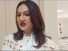 Alasan Tengku Dewi Mau Cepat Cerai dari Andrew Andika