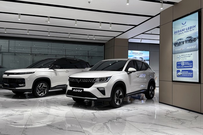Wuling Alvez dan Wuling Almaz