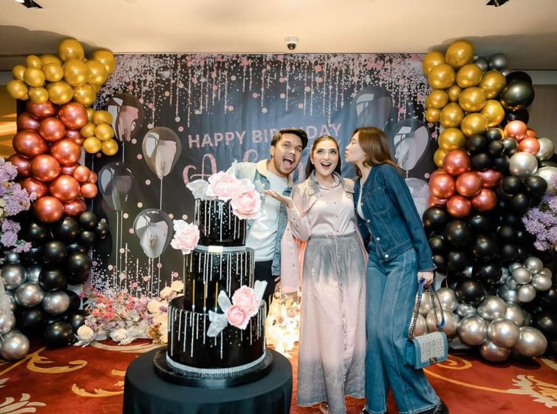 Adu gaya Thariq-Aaliyah dan Atta-Aurel di ultah Ashanty