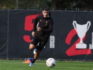 Morata Cedera Kepala Saat Latihan, Dilarikan ke Rumah Sakit