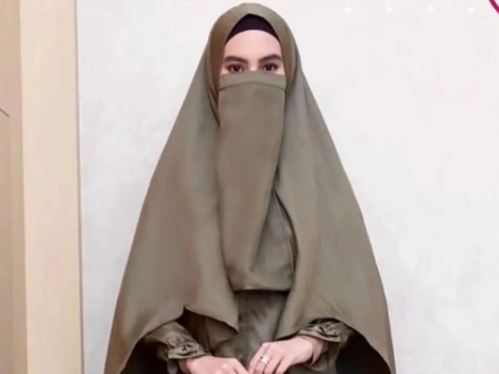 Foto Kartika Putri.