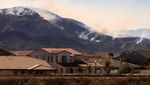 Gunung di California Terbakar, Komplek Perumahan Ikut Hangus