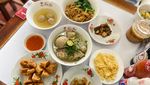 Gurih Mantap! Bakso Spesial dengan Tetelan Oseng Buatan Tjap Haji
