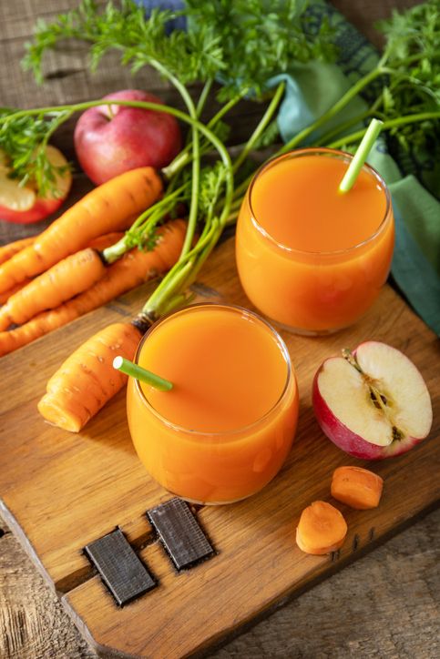 Carrot and apple juice make skin glowing