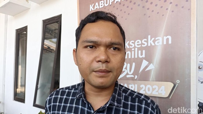 Ketua KPU Kabupaten Blitar Sugino