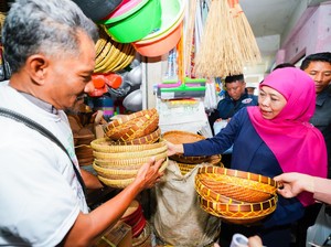 Khofifah Sambut Baik Penghapusan Kredit Macet UMKM dari Presiden Prabowo