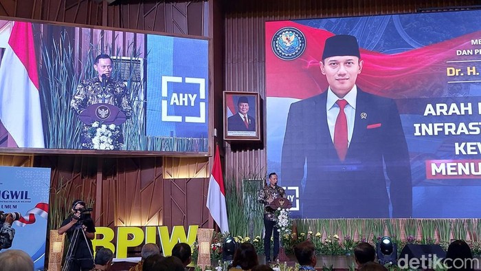 Menteri Koordinator Bidang Infrastruktur dan Pembangunan Kewilayahan, Agus Harimurti Yudhoyono (AHY).