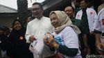 Momen Ridwan Kamil Blusukan ke Permukiman Padat Pulo Gadung