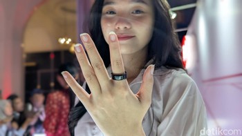 Pesaing Samsung Galaxy Ring ini dijual dengan harga Rp 369.000. Foto: Virgina Maulita Putri/detikINET