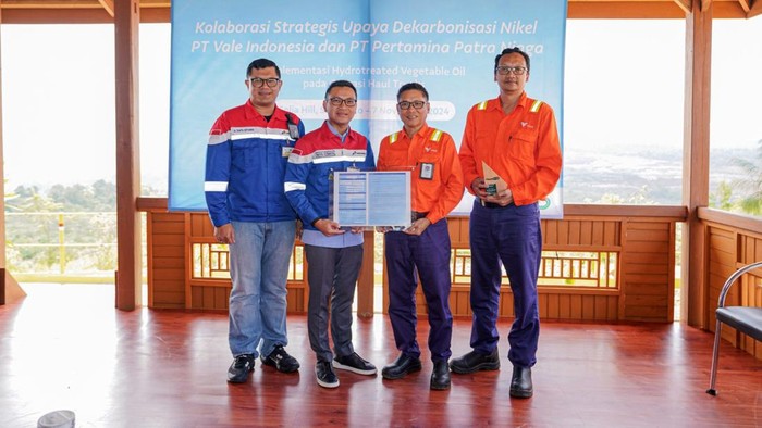 PT Pertamina Patra Niaga menggenjot penggunaan bahan bakar ramah lingkungan di berbagai sektor usaha, seperti tambang. Upaya ini salah satunya dilakukan melalui penyediaan Hydrotreated Vegetable Oil (HVO) atau Pertamina Renewable Diesel untuk operasional PT Vale Indonesia Tbk.