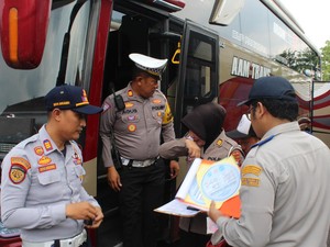 Minimalisir Kecelakaan, Angkutan Umum-Pariwisata di Trenggalek Di-ramp check