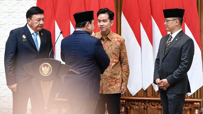 Prabowo Lawatan ke Luar Negeri, Gibran Ambil Alih Pemerintahan