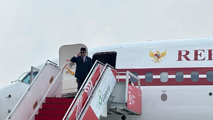 Presiden Prabowo bertolak ke China naik pesawat kepresidenan