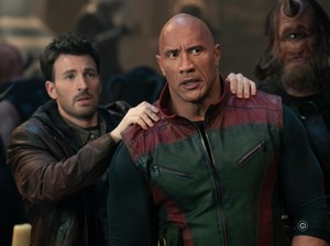 Red One Buktikan Dwayne Johnson Masih Jadi Raja OTT