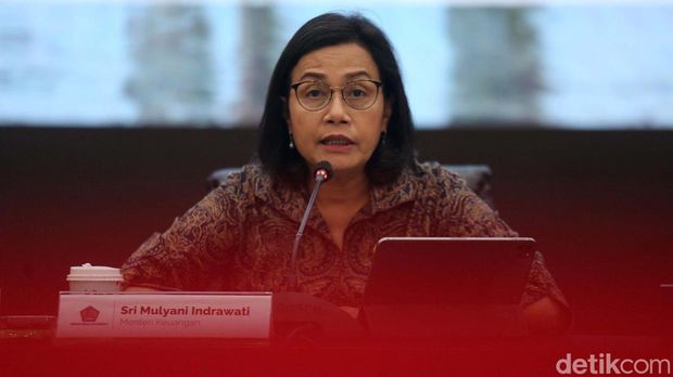 Menteri Keuangan Sri Mulyani Indrawati memberikan keterangan pers di Kantor Kementerian Keuangan, Jakarta, Jumat (8/11). Sri Mulyani melaporkan APBN defisit Rp 309,2 triliun.