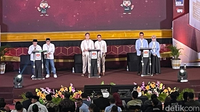 Suasana debat perdana Pilbup Cianjur