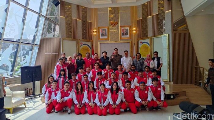 Timnas Indonesia siap berlaga di kompetisi internasional bertajuk IESF World Esports Championship (WEC) 2024. Menteri Pemuda dan Olahraga (Menpora), Dito Ariotedjo, pun melepas kepergian mereka.