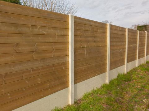 wall wooden fence with pillar concrete structure street wood barrier modern house protect view home garden