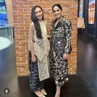 Beby maupun pihak keluarga sendiri hingga kini belum menanggapi gosip yang sedang beredar tersebut. Di unggahan-unggahn terbarunya, istri Rizki Natakusumah itu terlihat semakin cantik mempesona. Foto: Instagram/@bebytsabina