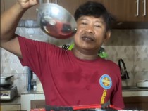 Bikin Karumeyaki ala Jepang, TikToker Mursid Gagal Lagi