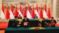 Disaksikan Prabowo dan Presiden China Xi Jinping, Bahlil menandatangani nota kesepahaman (MoU) Kerja Sama Mineral Hijau dengan HE Wang Wentao, Menteri Perdagangan (MOFCOM) dan MoU Kerja Sama Sumber Daya Mineral dengan HE Zheng Shanjie, Ketua Komisi Pembangunan dan Reformasi Nasional (NDRC).