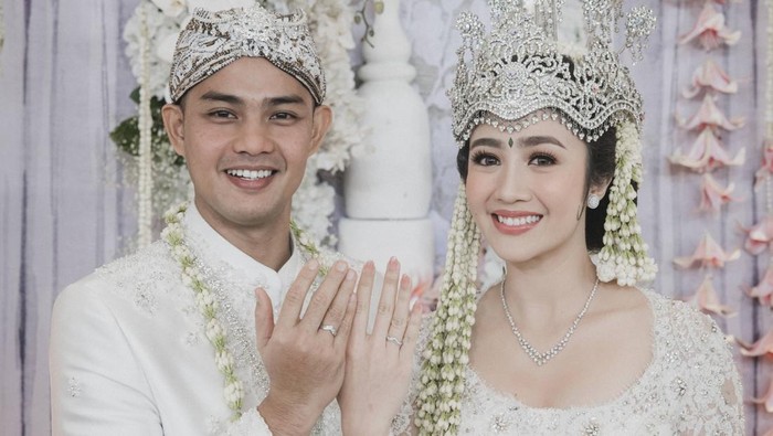 Febby Rastanty dan Sudrajat Djumantara