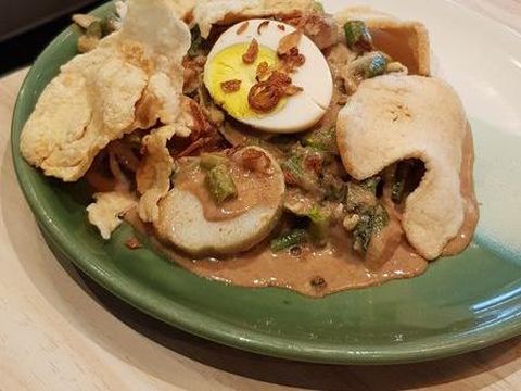 Gado-gado legendaris