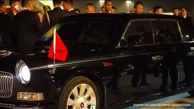 Intip Kemewahan Limousine China Tunggangan Prabowo di Beijing
