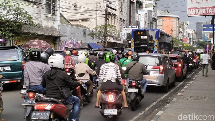 Kemacetan di Jalan Banceuy, Kota Bandung.
