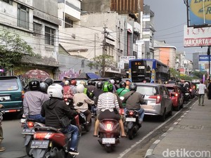Titik Kemacetan di Kota Bandung Sabtu Siang Ini
