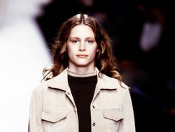 Supermodel Georgina Cooper Meninggal Mendadak Saat Liburan di Yunani