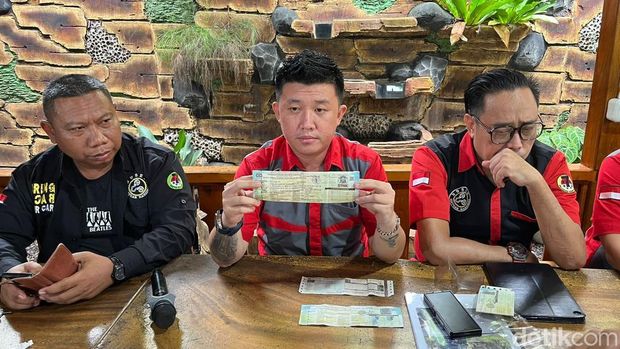 Pengusaha rental di Jambi mengeluhkan penggelapan mobil ke warga SAD Merangin.