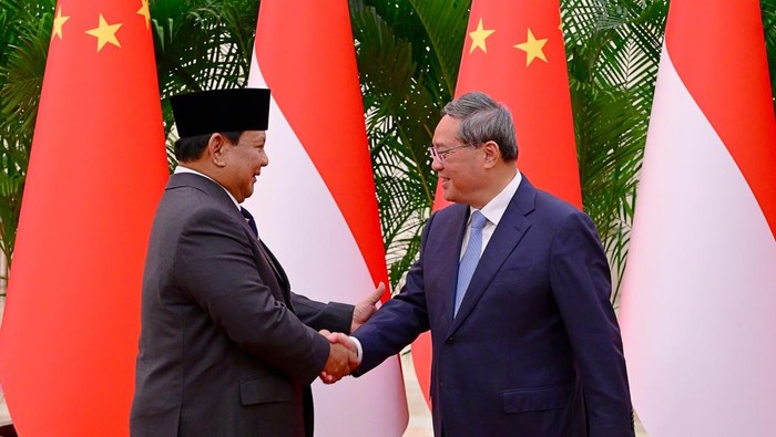 Presiden Prabowo Subianto melakukan pertemuan bilateral dengan Perdana Menteri Li Qiang.
