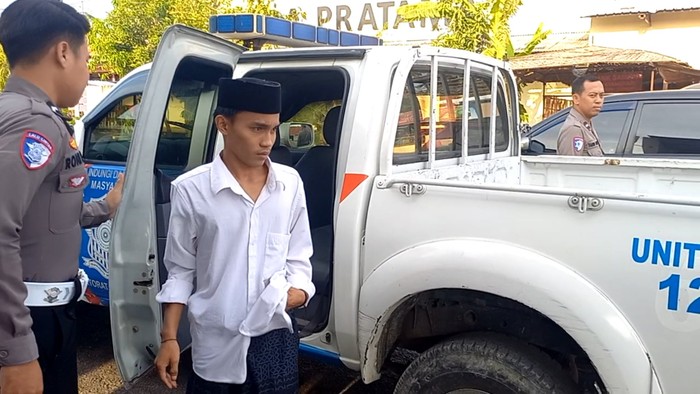 remaja di sampang umpat polisi