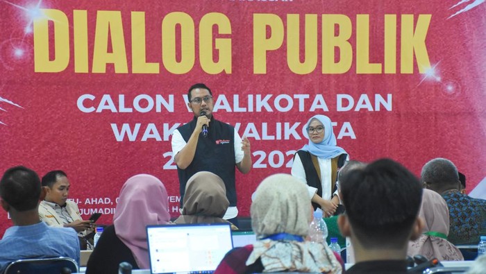 Seto-Rezki hadir di dialog publik PD Muhammadiyah Makassar.