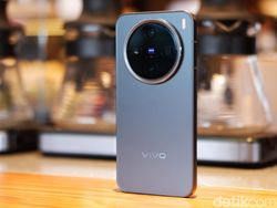 Unboxing Vivo X200 Pro Mini: Pesaing iPhone 16 Pro Harga Lebih Murah