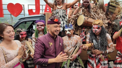 Wakil Menteri Kebudayaan Giring Ganesha saat hadiri acara Subak Spirit Festival Jatiluwih, Kecamatan Penebel, Tabanan, Sabtu (9/11/2024).