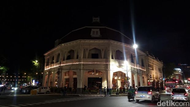 Wisata di Kota Surabaya