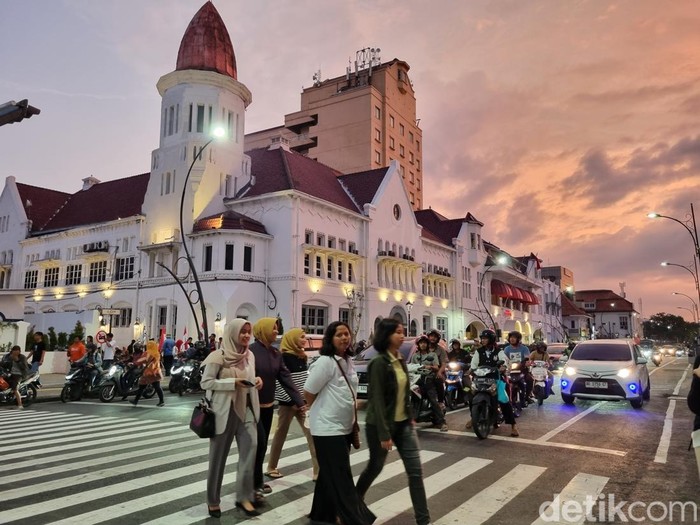 Wisata di Kota Surabaya