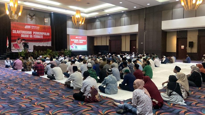 300 imam desa di Ternate gelar doa bersama menjelang Pilgub Malut.