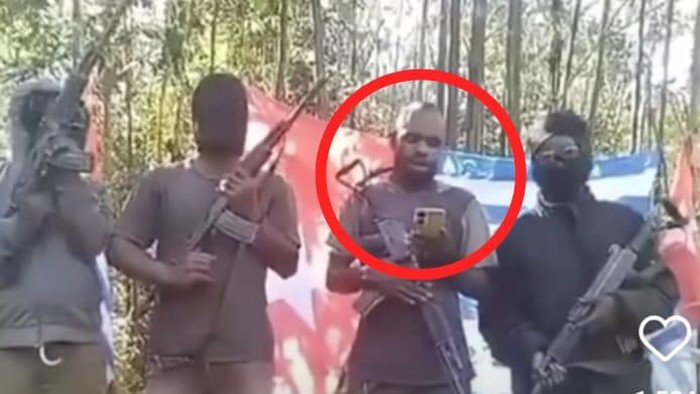 Mantan anggota Polres Yalimo, Papua Pegunungan, Aske Mabel bergabung dengan kelompok kriminal bersenjata (KKB).
