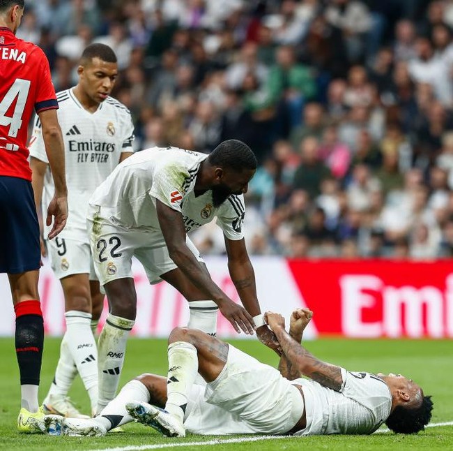 Real Madrid dan Bek-beknya yang Ringkih