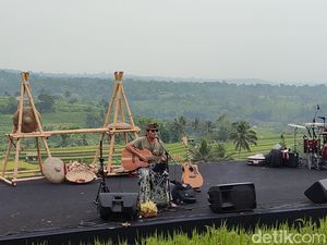 Video: Robi Navicula Tuangkan Keresahan Lewat Andai Aku Jadi Gubernur Bali