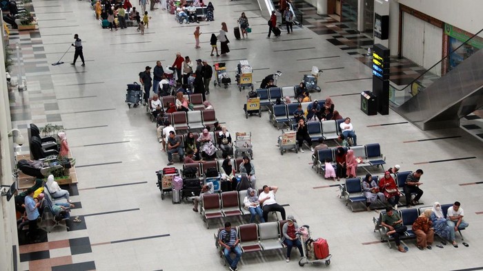 Jumlah Penumpang Bandara Kualanamu Naik 8,85 Persen BPS mencatat jumlah penumpang pesawat yang datang ke Sumatera Utara melalui Bandara Kualanamu mengalami peningkatan. Peningkatan jumlah penumpang sebesar 8,85 persen.