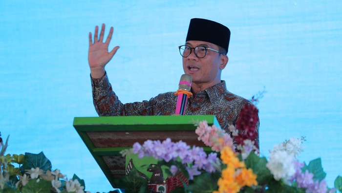 Mendes PDT Yandri Susanto
