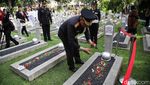 Wiranto hingga Menteri Kabinet Merah Putih Tabur Bunga di TMP Kalibata
