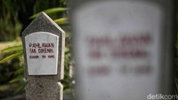 Tahun ini, peringatan Hari Pahlawan mengusung tema Teladani Pahlawanmu, Cintai Negerimu.