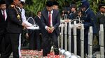 Wiranto hingga Menteri Kabinet Merah Putih Tabur Bunga di TMP Kalibata