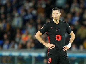 Barcelona Tak Mau Bahas Rumor Striker demi Jaga Mood Lewandowski